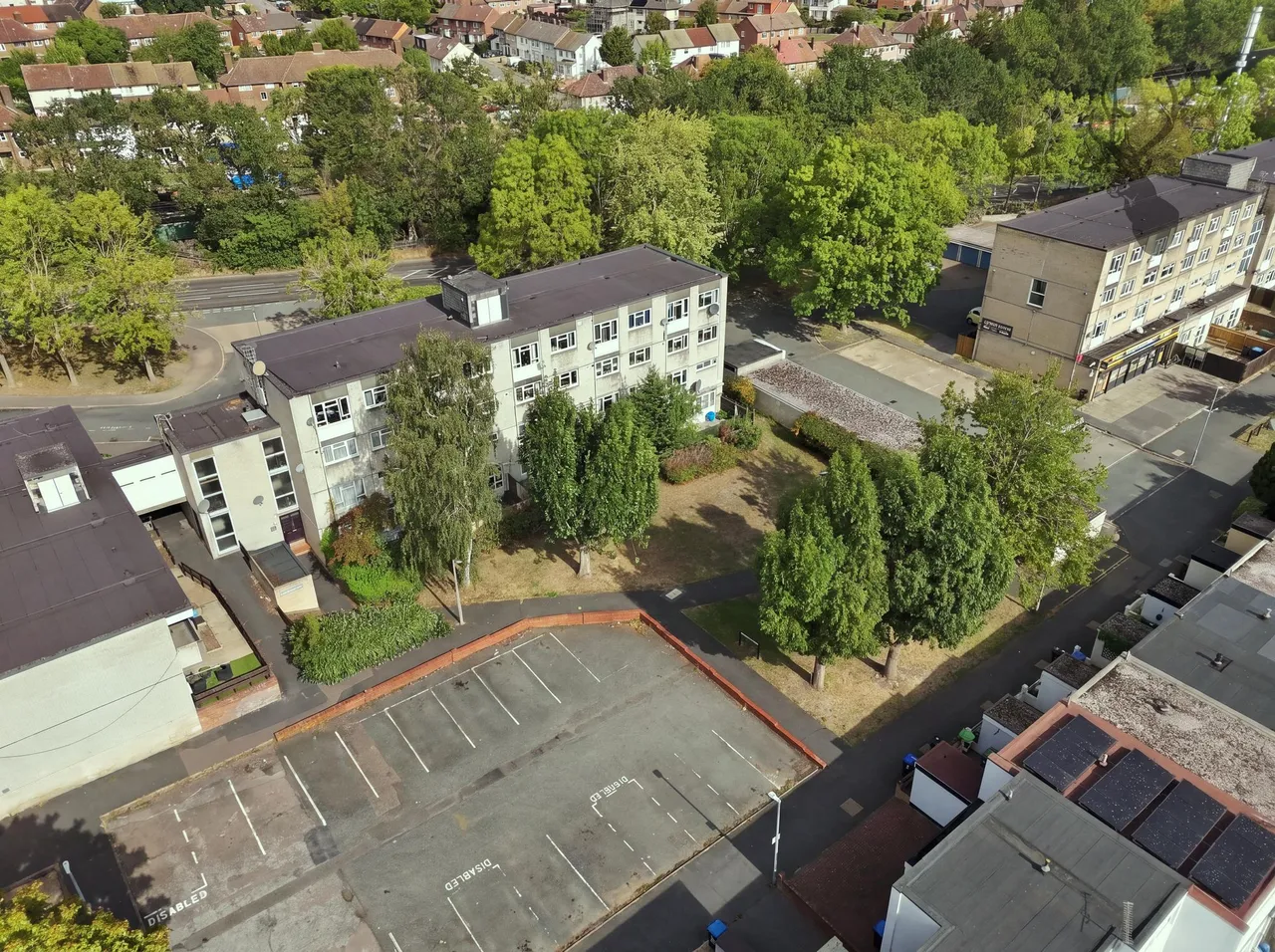 Longcroft Rise, Loughton, IG10, photo 10