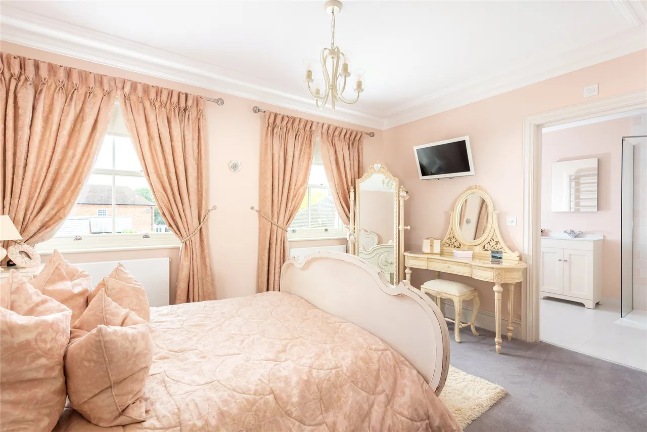 Royal Oak Lane, Pirton, SG5, photo 11