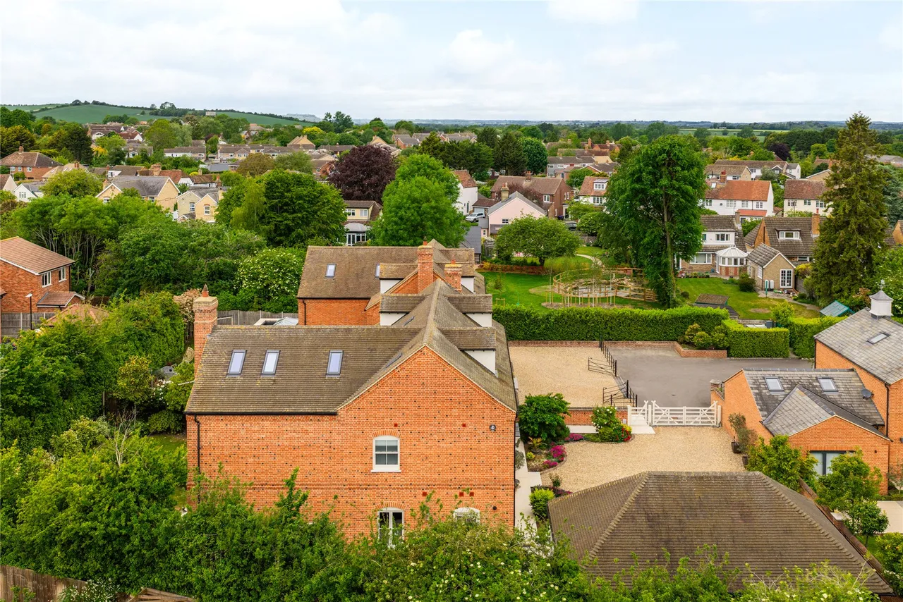Royal Oak Lane, Pirton, SG5, photo 25