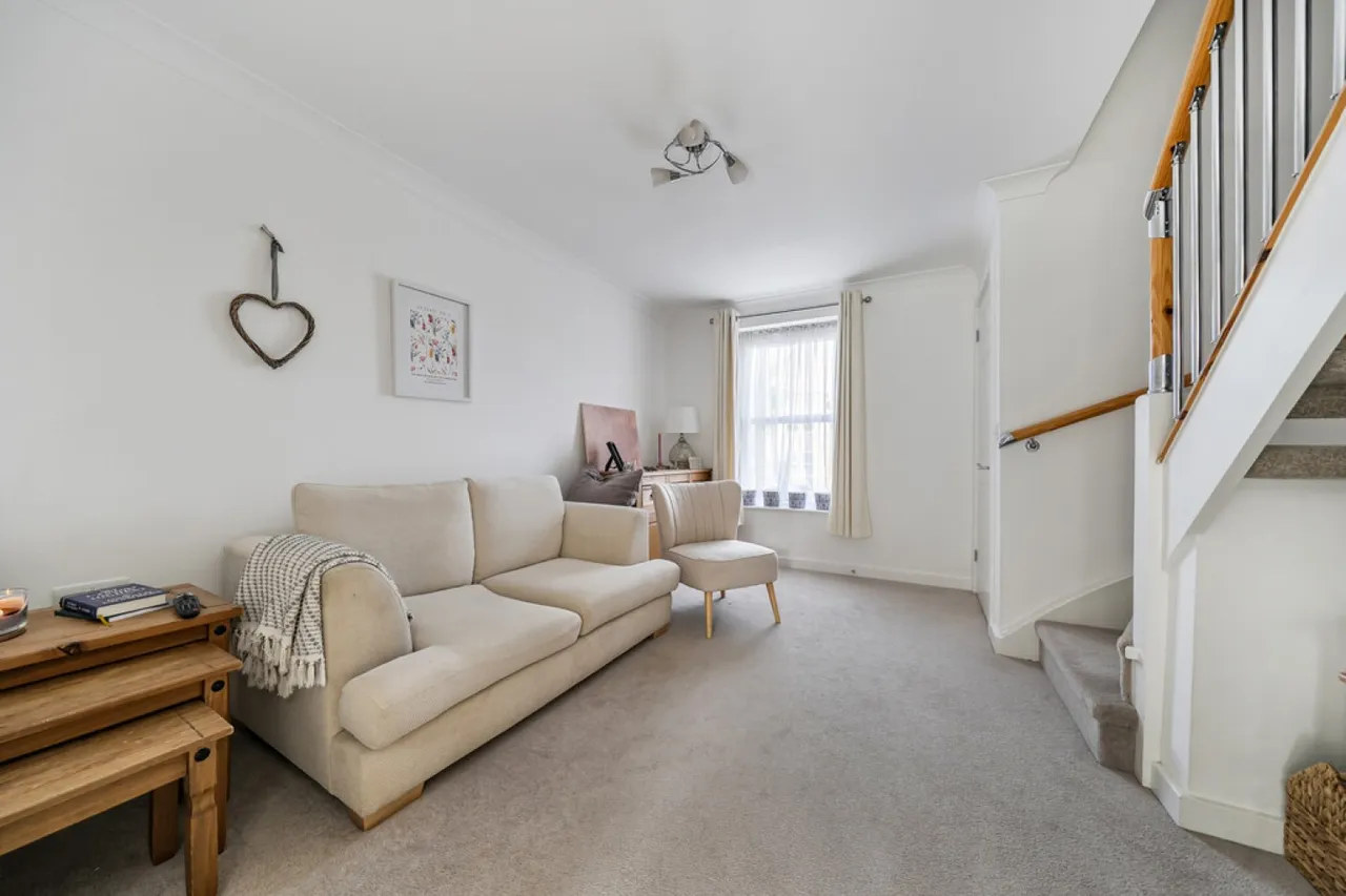 Sherfield Park, RG27, photo 4