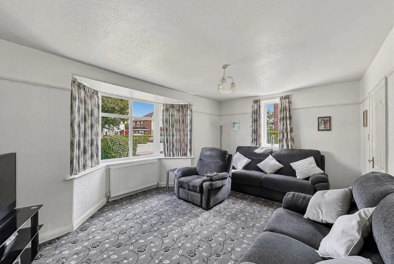 Greenway Road, Timperley WA15 6BD, photo 7