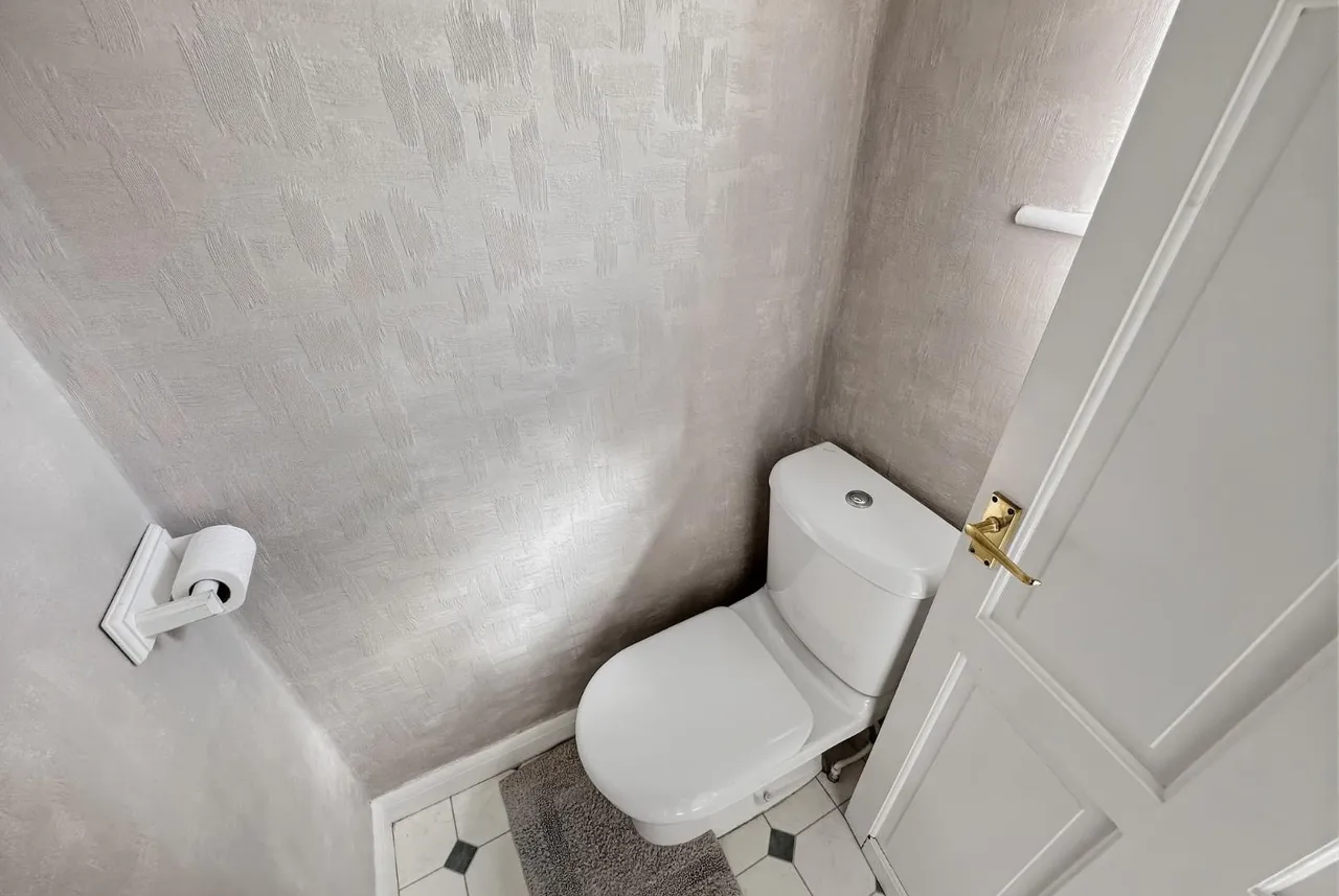Greenway Road, Timperley WA15 6BD, photo 19