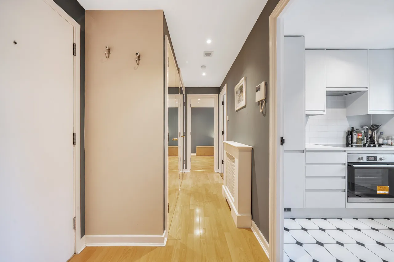 120 Brompton Park Crescent, London, photo 8
