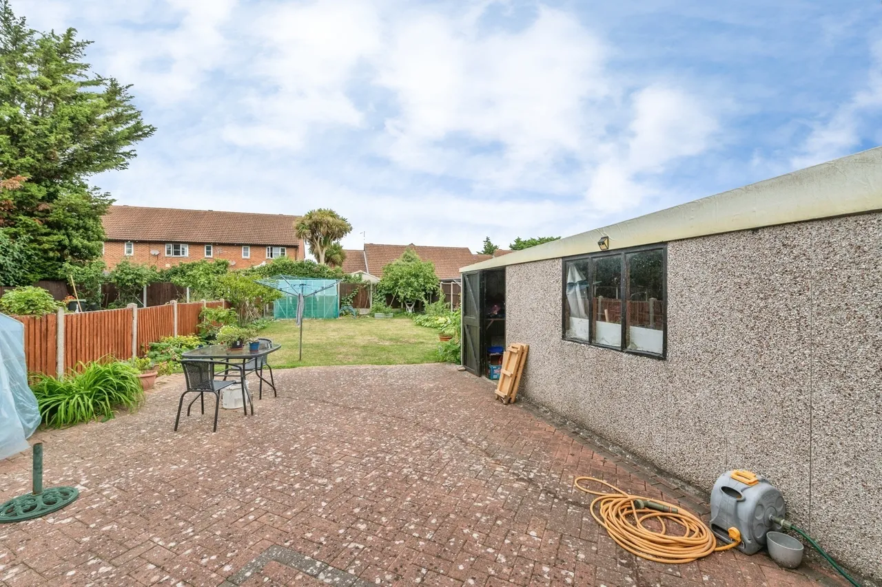 Poynings Avenue, Southend-on-Sea, Essex, SS2, photo 18