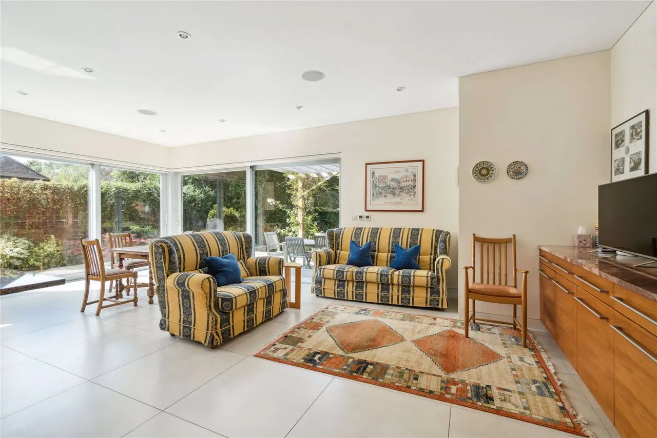 Copthorne Road, Croxley Green, Rickmansworth, Hertfordshire, WD3 4AE, photo 9