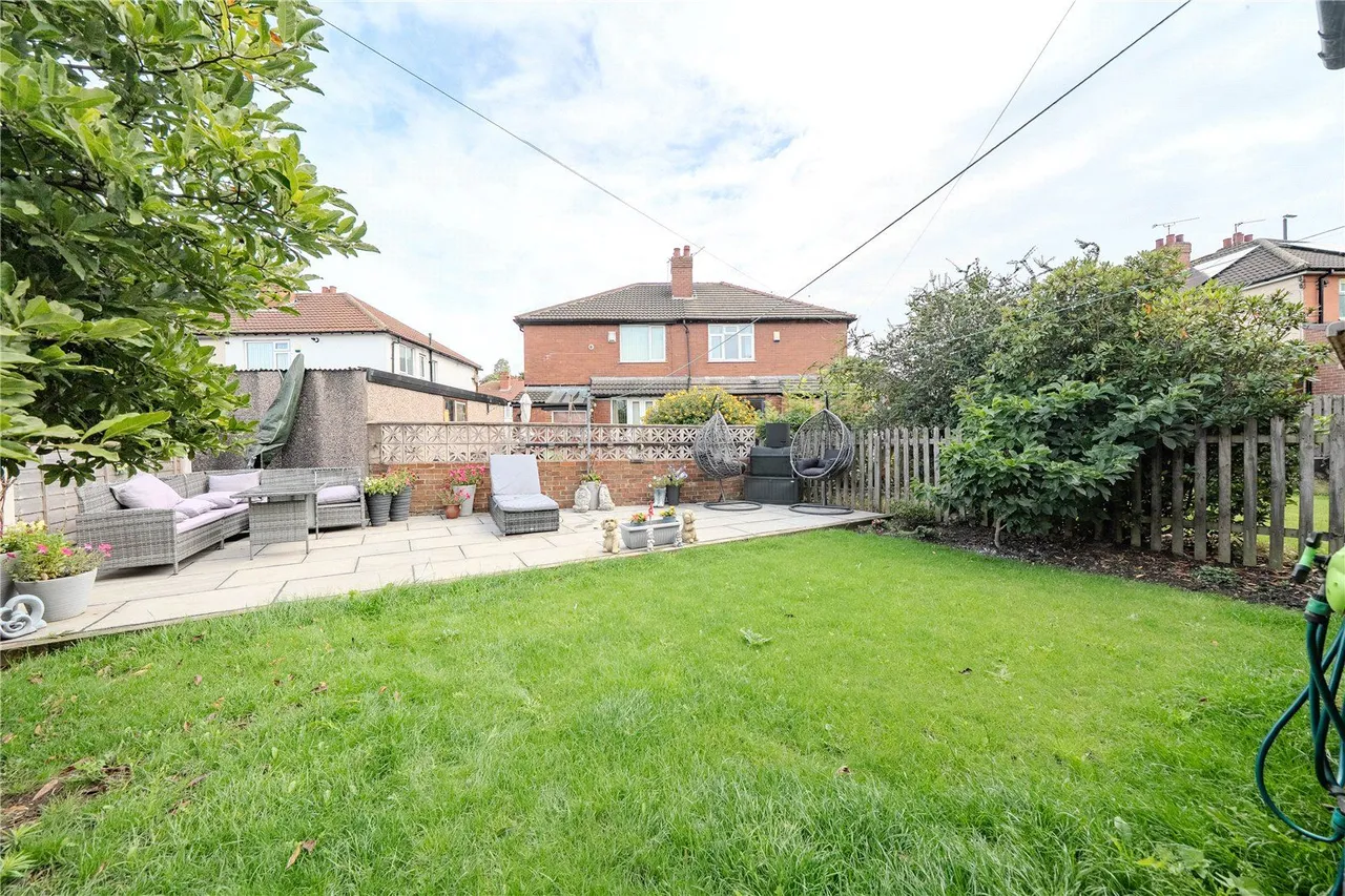 3 bed house for sale, Whitecote Hill, Leeds, LS13