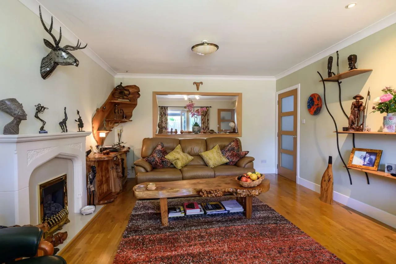 Pinegrove Gardens, Barnton, Edinburgh, EH4 8DA, photo 6