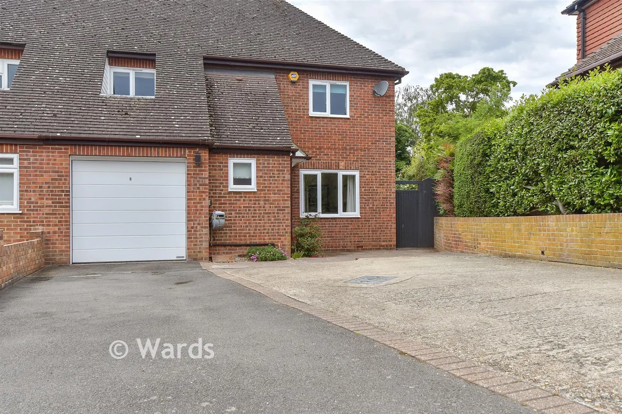Tilden Close, High Halden, TN26, photo 17