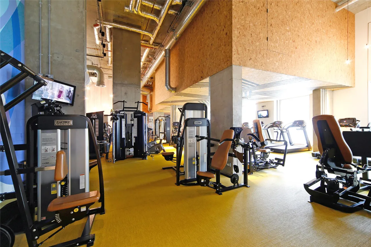 Arena Tower, Crossharbour Plaza, E14, photo 18