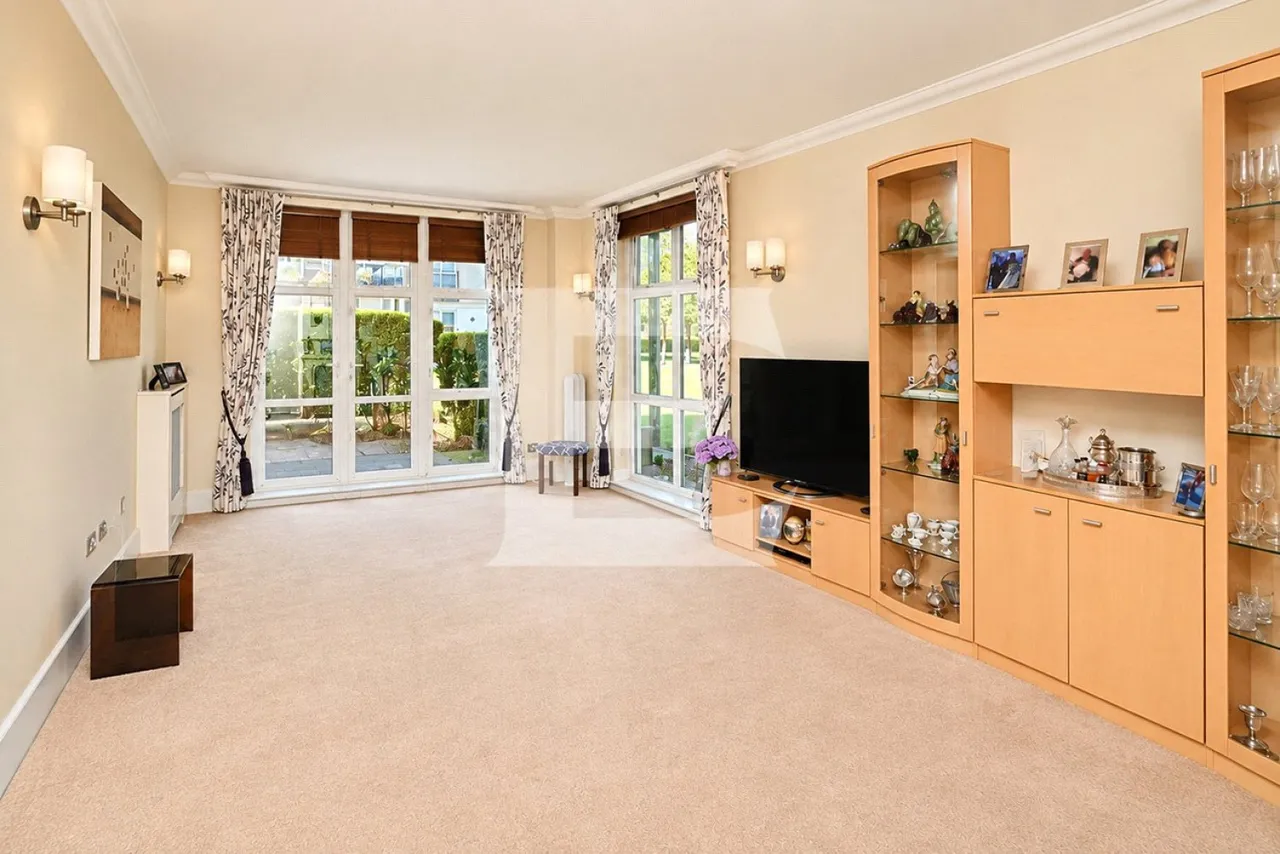 St. Vincents Lane, Mill Hill, NW7, photo 5