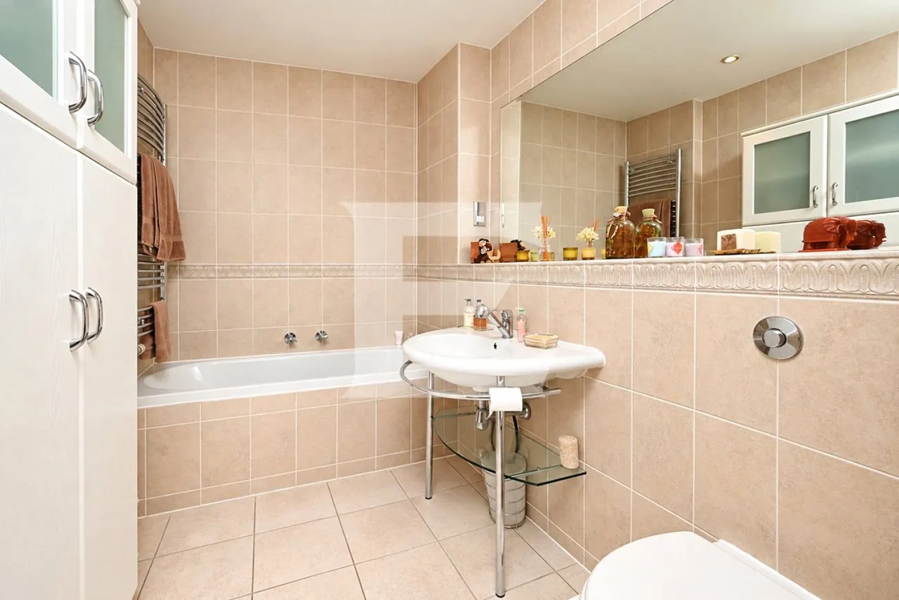 St. Vincents Lane, Mill Hill, NW7, photo 8