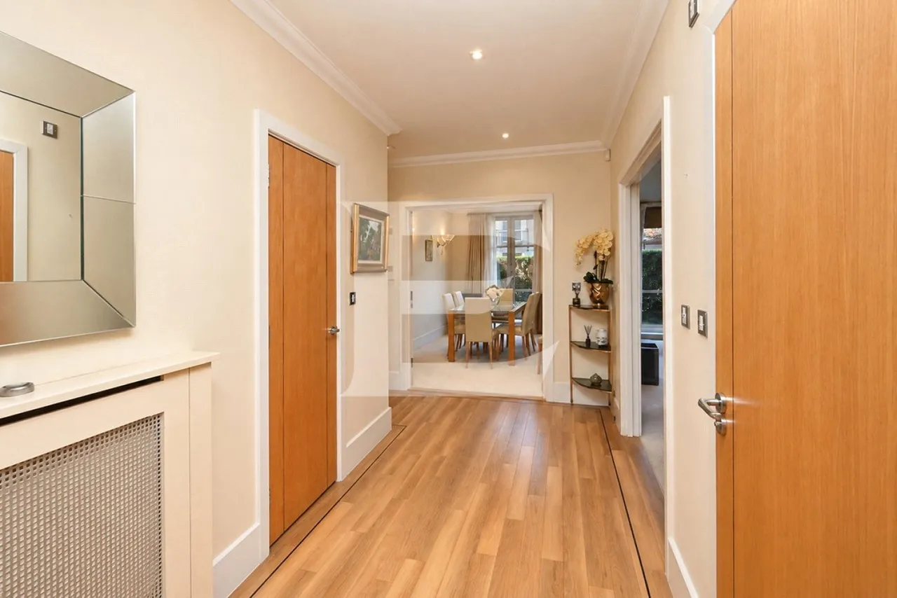 St. Vincents Lane, Mill Hill, NW7, photo 11