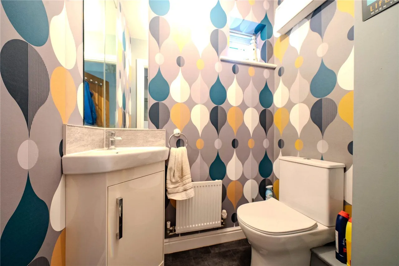The Oval, Farsley, LS28, photo 11