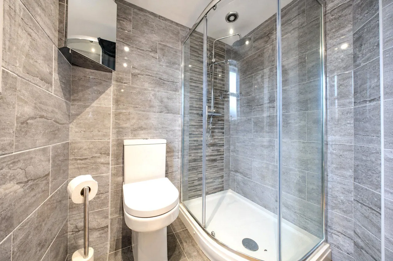 The Oval, Farsley, LS28, photo 13