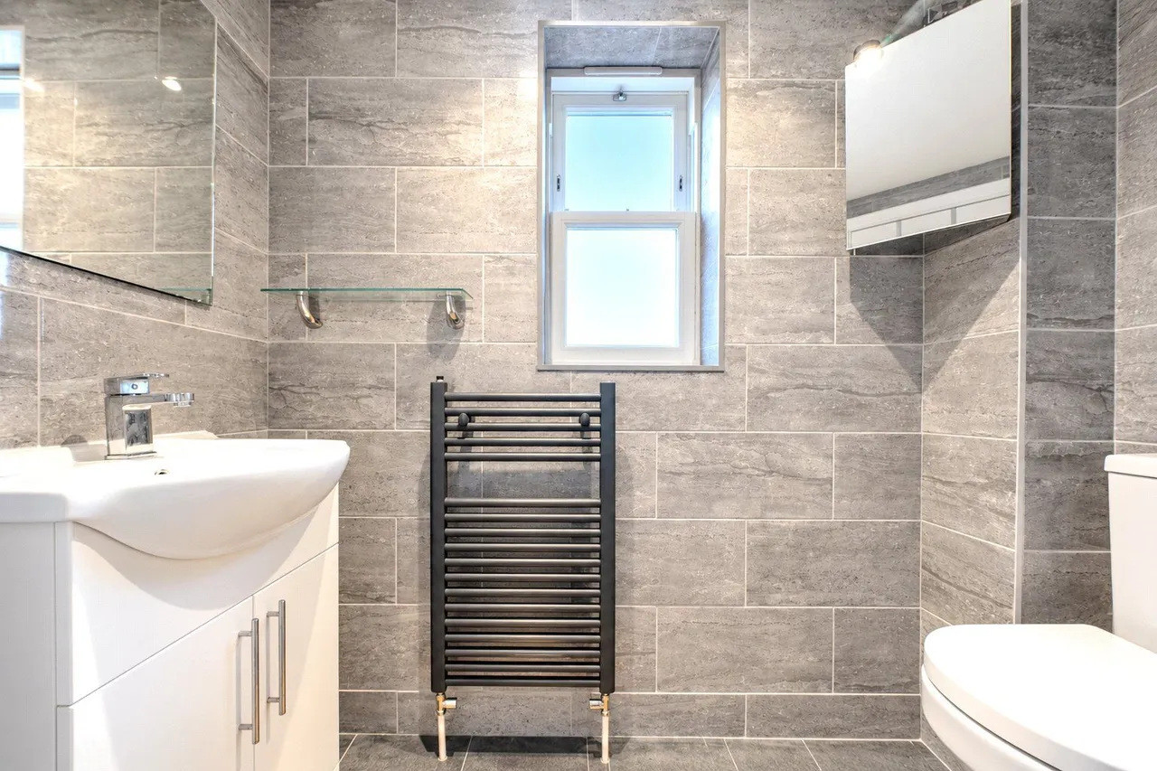 The Oval, Farsley, LS28, photo 6