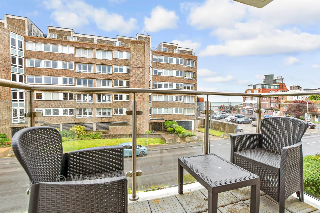 Stade Street, Hythe, CT21, photo 3