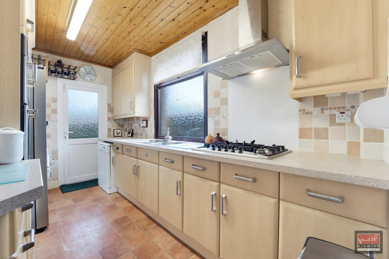 Stanwell Road, Ashford, photo 6