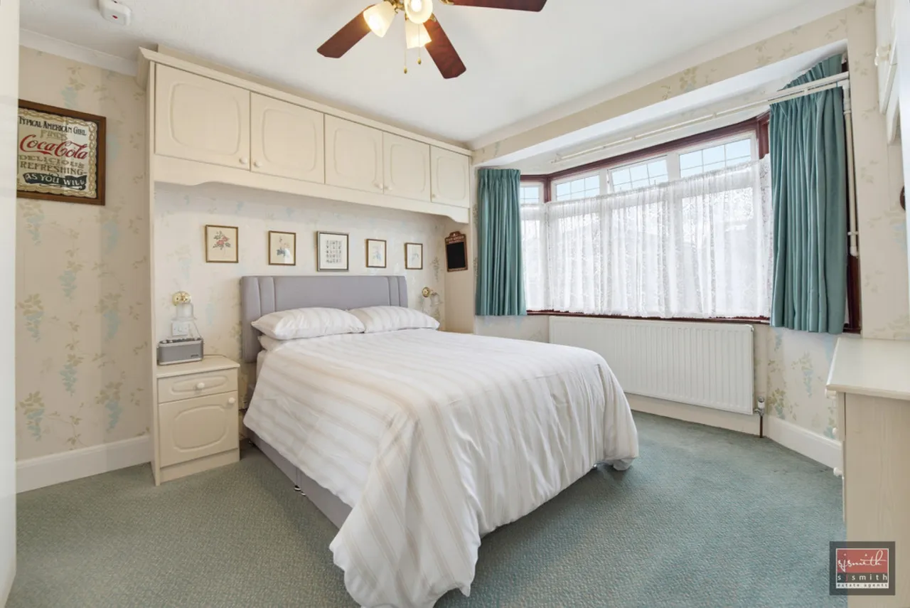 Stanwell Road, Ashford, photo 12