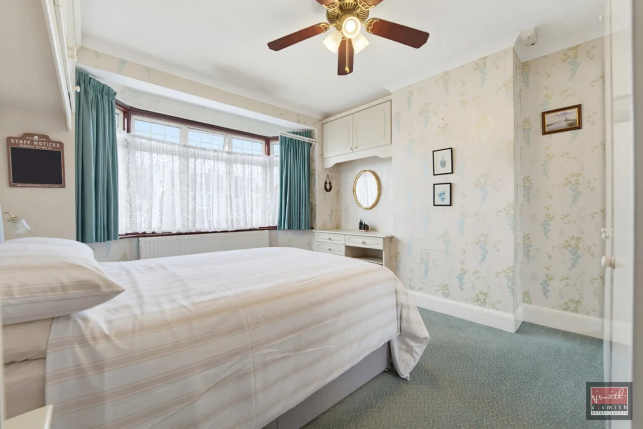 Stanwell Road, Ashford, photo 16