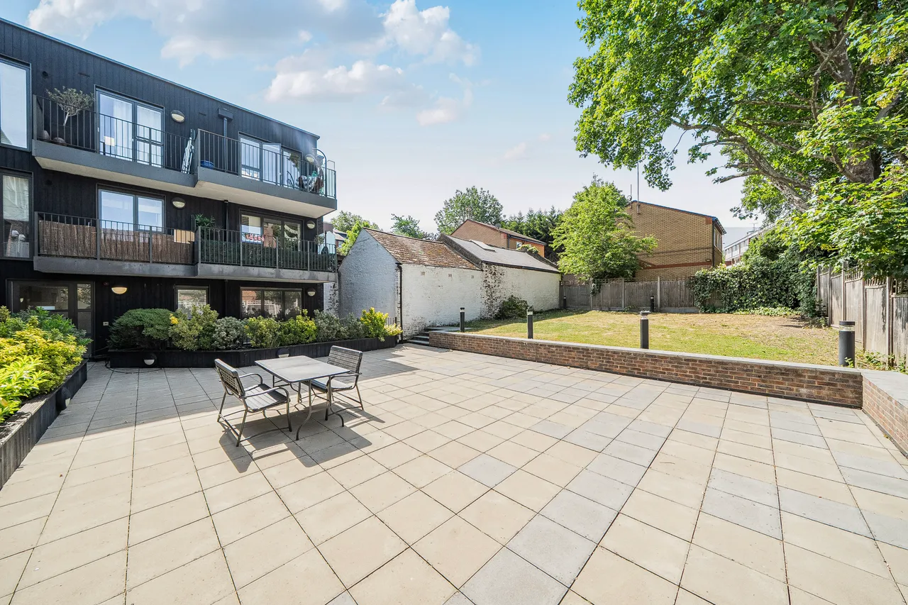 30 Egleton House, 230 Roehampton Lane, London, photo 9