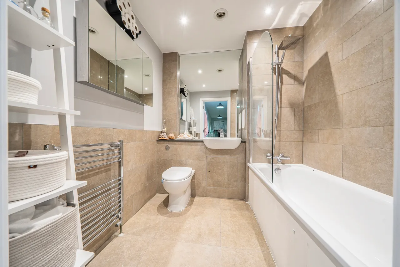 30 Egleton House, 230 Roehampton Lane, London, photo 7
