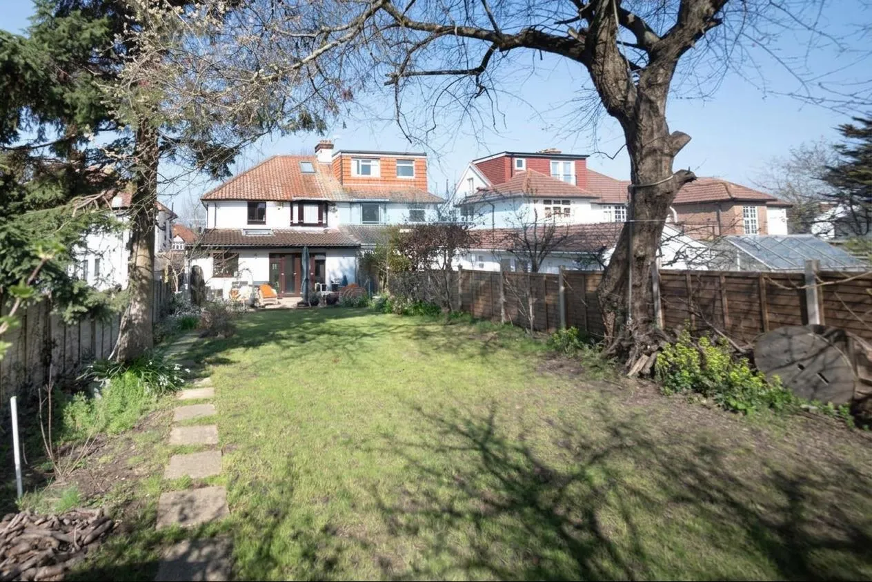 Laurel Gardens, Mill Hill, NW7, photo 17