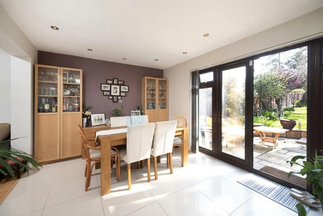 Laurel Gardens, Mill Hill, NW7, photo 5