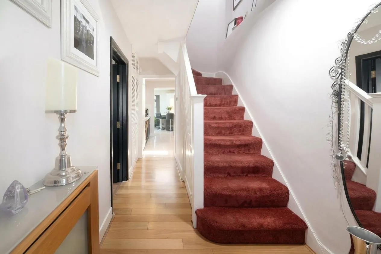 Laurel Gardens, Mill Hill, NW7, photo 16