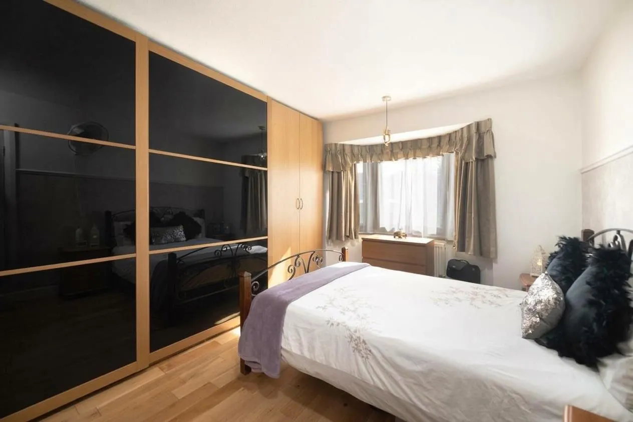 Laurel Gardens, Mill Hill, NW7, photo 8