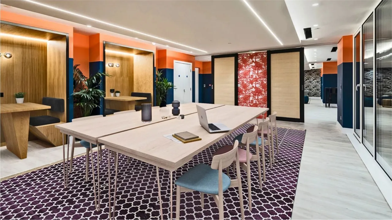 West Gate, W5, photo 10