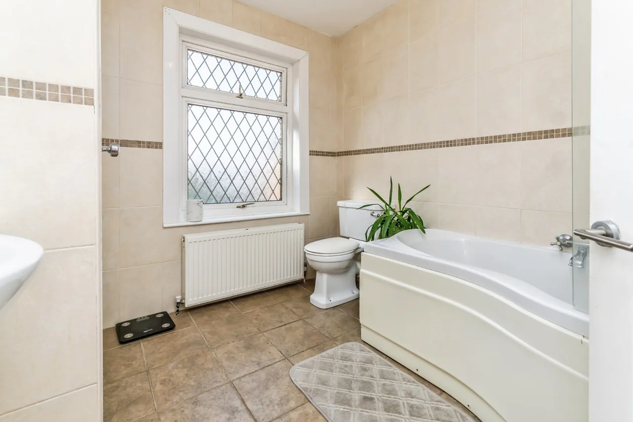 Addison Road, Caterham, Surrey, CR3, photo 12