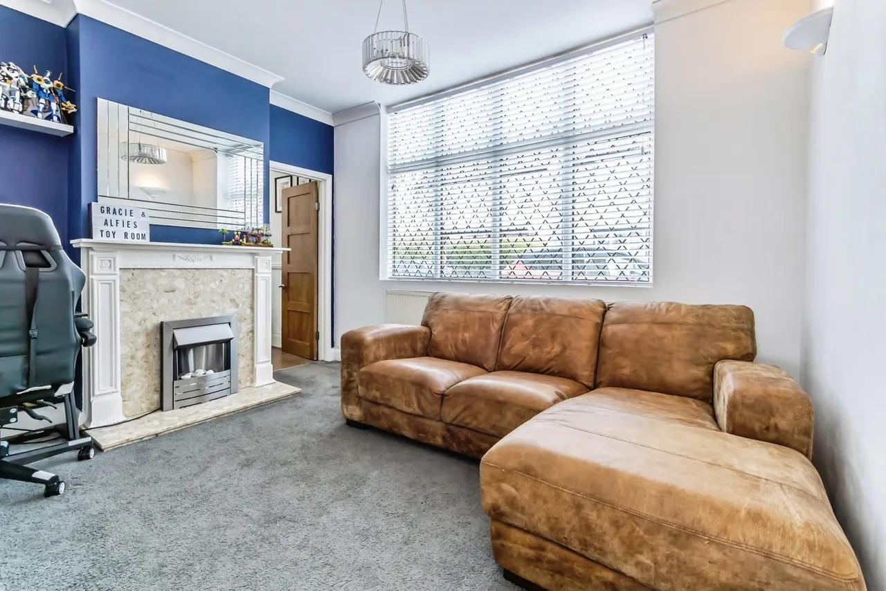 Addison Road, Caterham, Surrey, CR3, photo 9