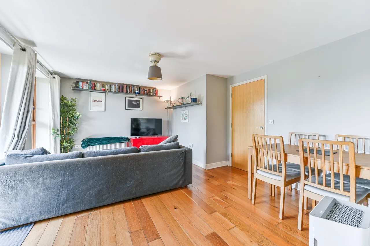 Flat 11, Innerd Court, 1 Clarke Close, Croydon, photo 11