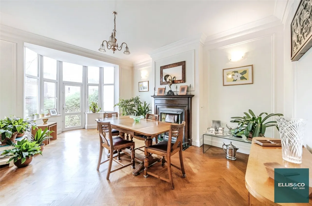 Woodstock Road, Golders Green, NW11, photo 2
