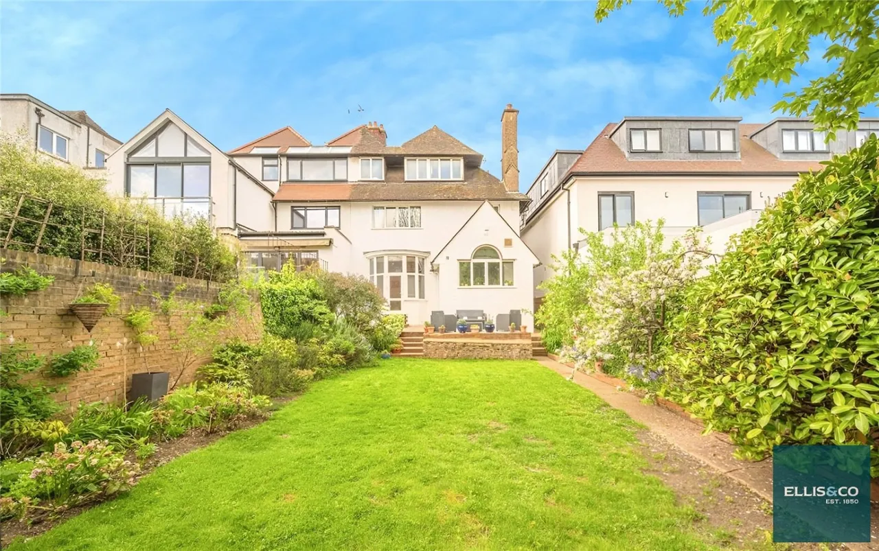 Woodstock Road, Golders Green, NW11, photo 17
