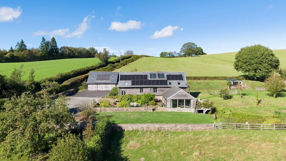 3 bed barn conversion for sale, Norton, Presteigne, LD8