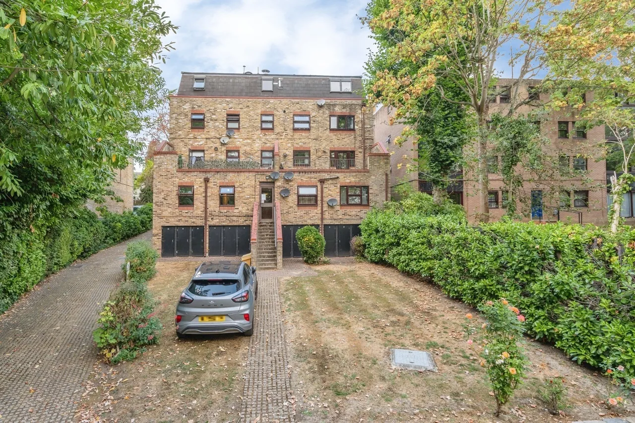 Queens Road, Brentwood, Essex, CM14, photo 12