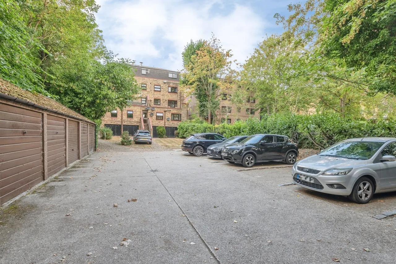 Queens Road, Brentwood, Essex, CM14, photo 13