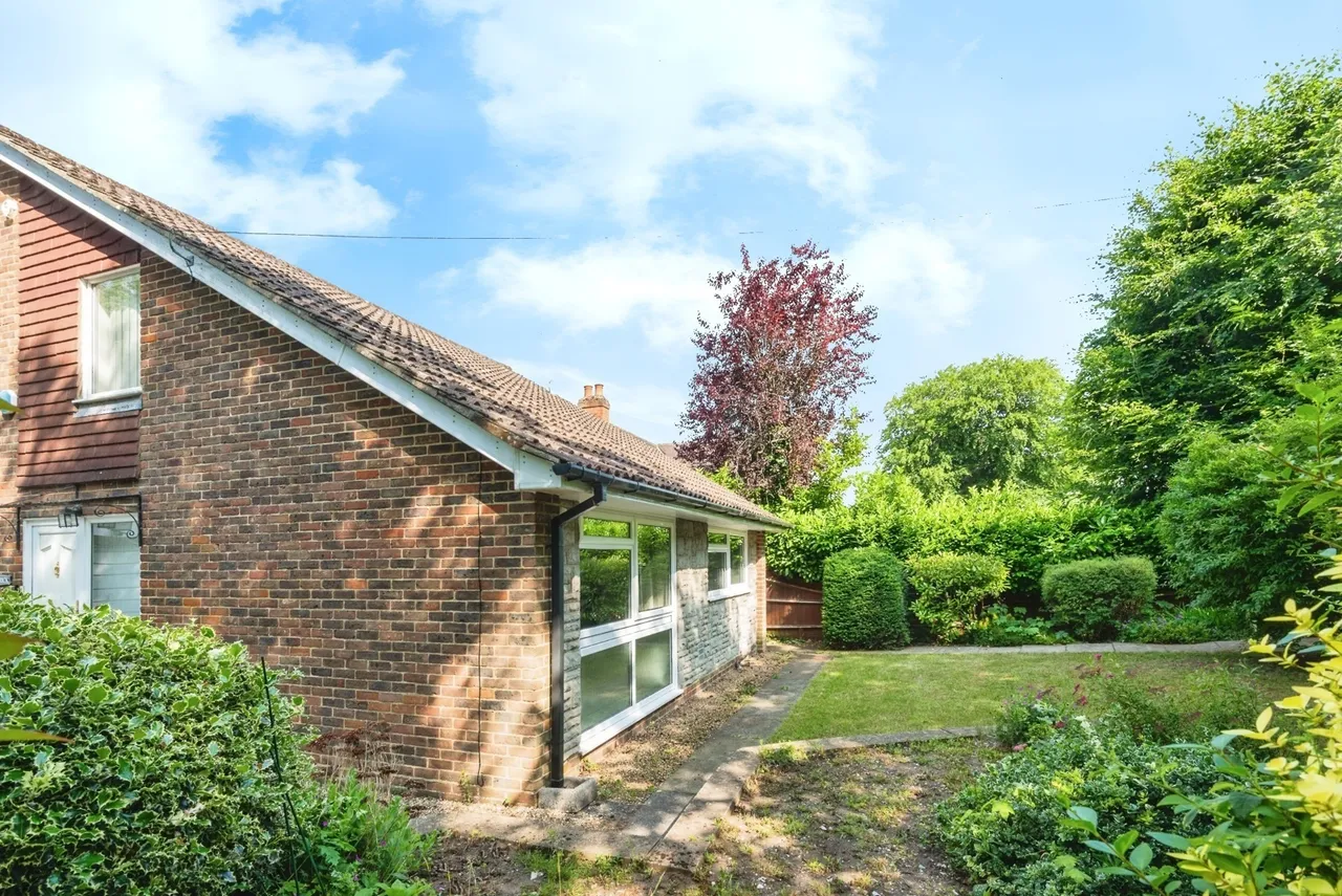 Ermyn Way, Leatherhead, KT22, photo 13