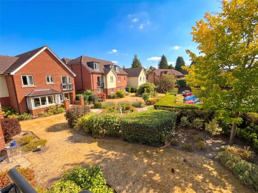 Firwood Drive, Camberley, GU15, photo 10