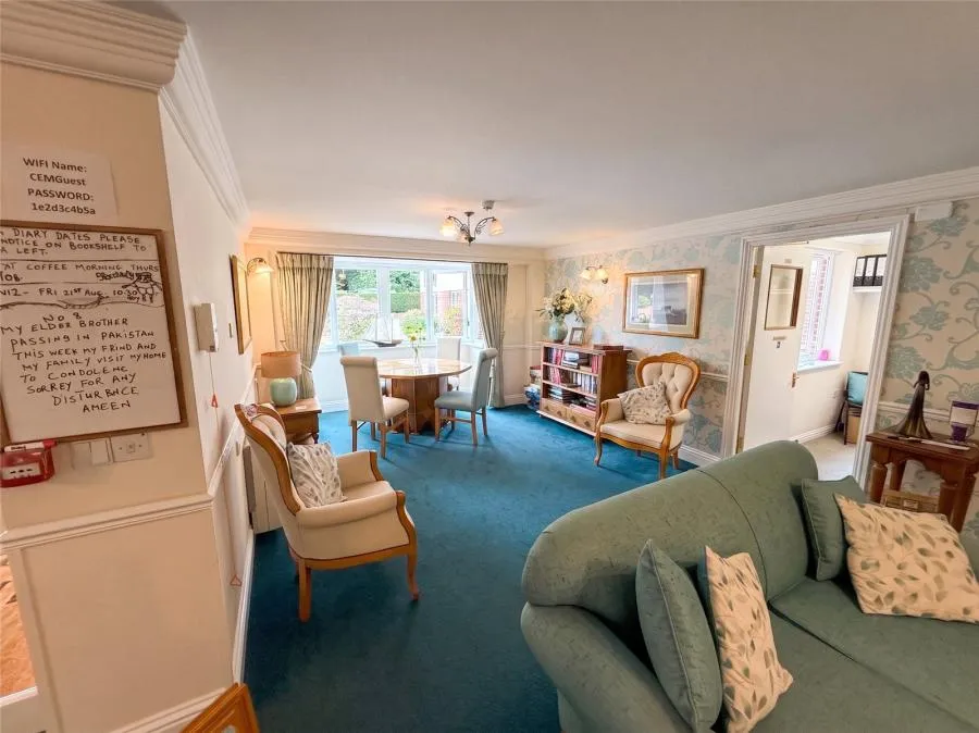Firwood Drive, Camberley, GU15, photo 9