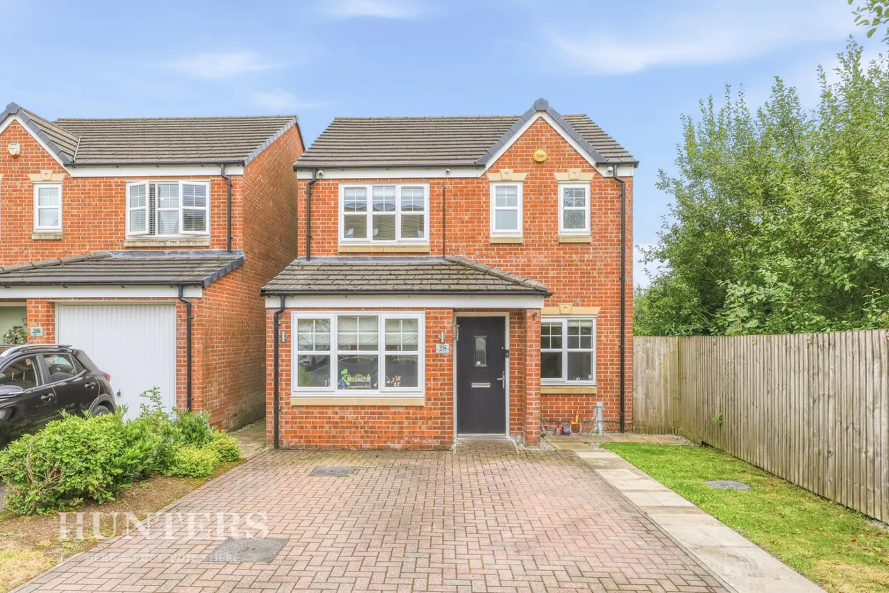 3 bed house for sale, Mayflower Gardens, Wardle, OL12