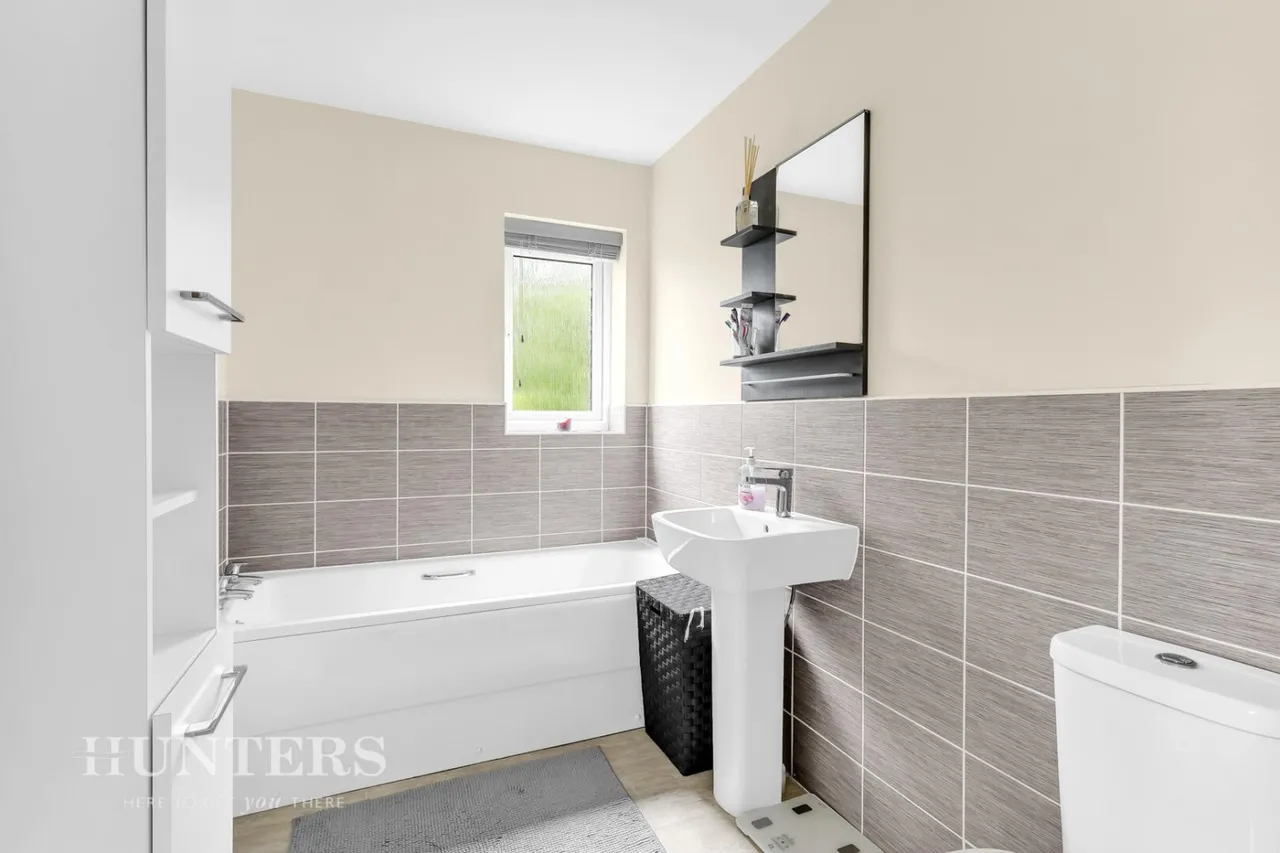 Mayflower Gardens, Wardle, OL12, photo 21