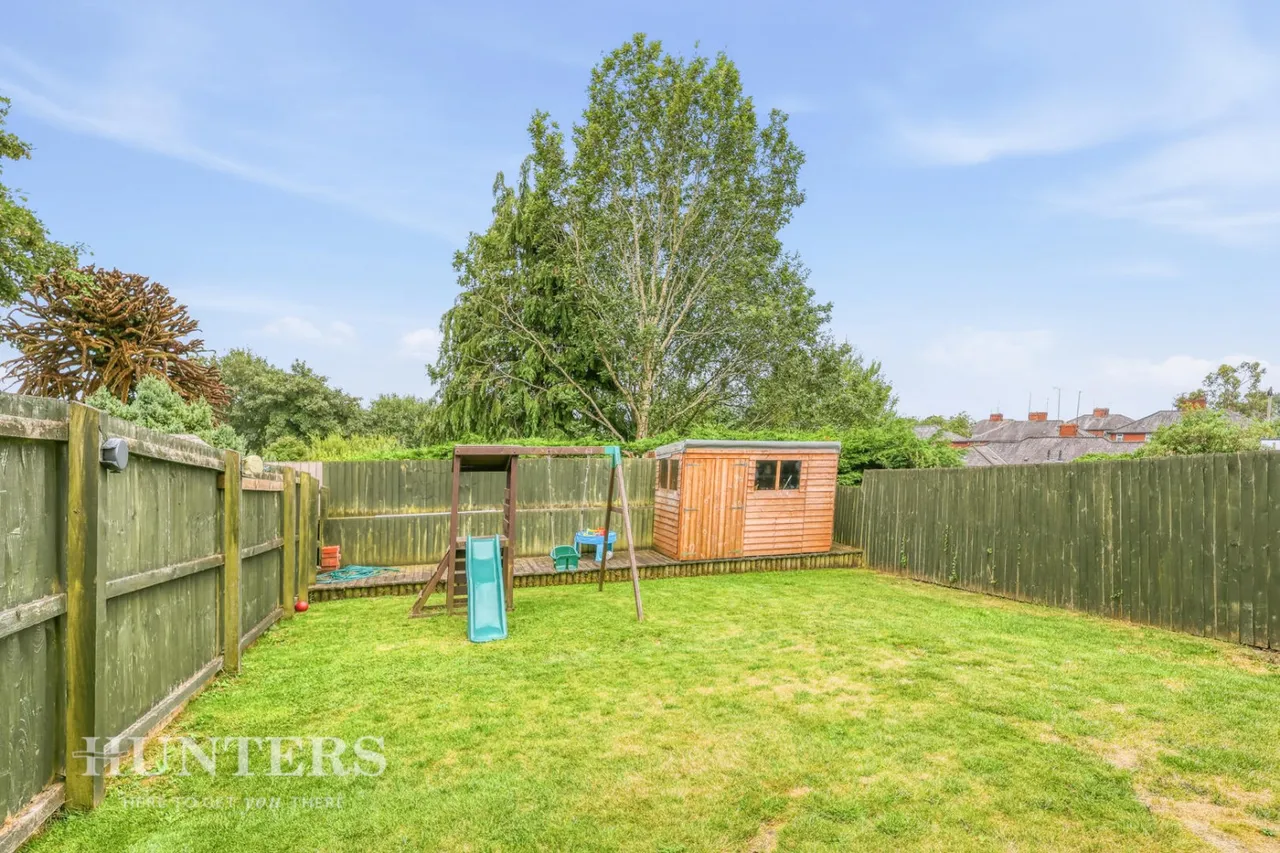 Mayflower Gardens, Wardle, OL12, photo 23