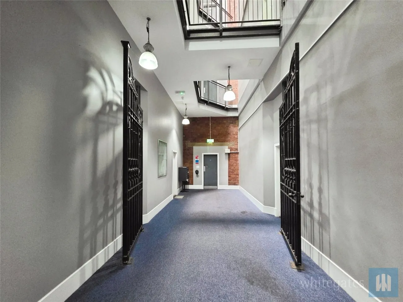 Bradford Road, Dewsbury, WF13, photo 5