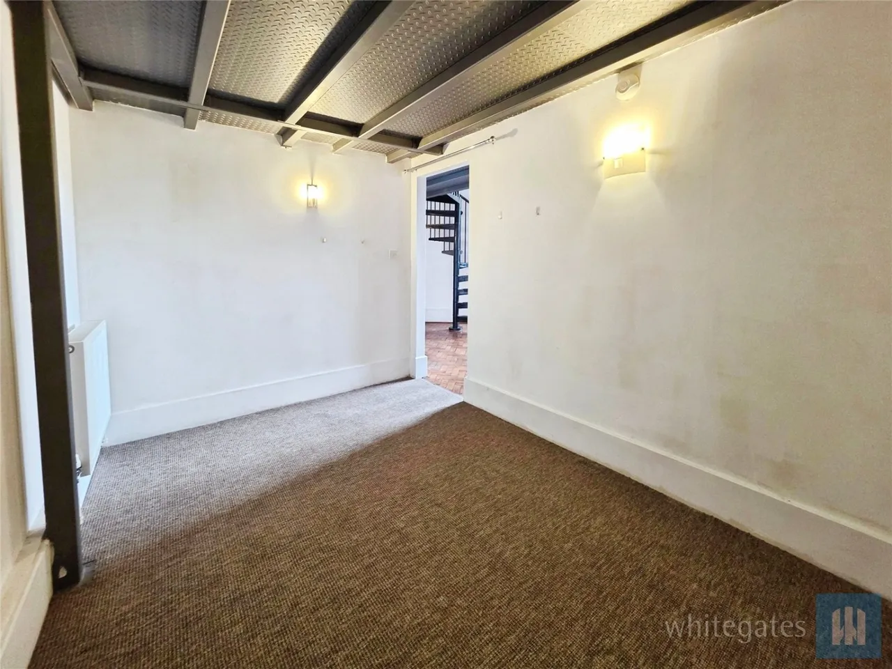 Bradford Road, Dewsbury, WF13, photo 15