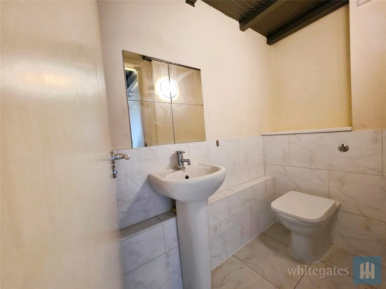Bradford Road, Dewsbury, WF13, photo 16