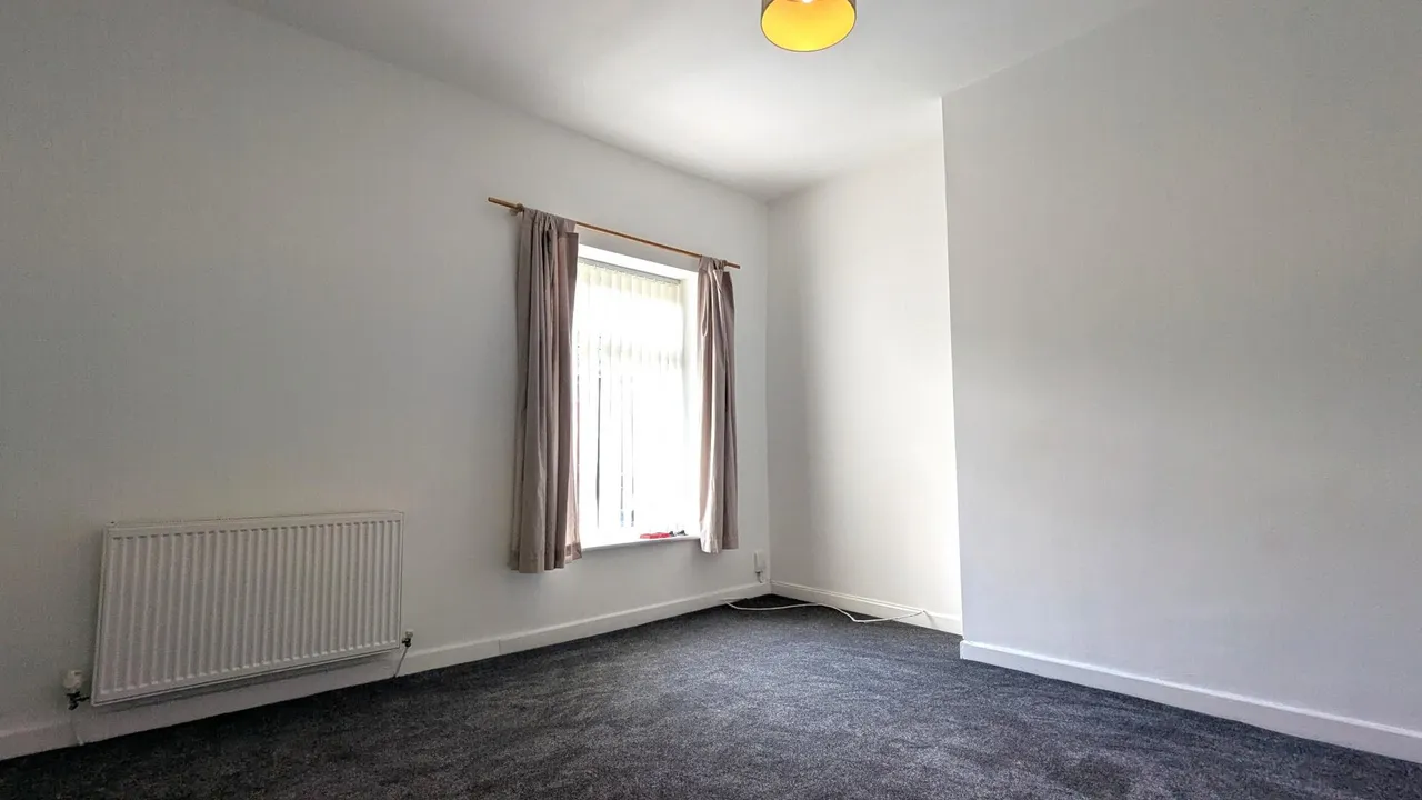 Castleford Street, Chadderton, OL1, photo 4