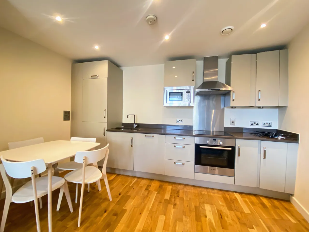 Burgess Springs, Chelmsford, CM1, photo 2