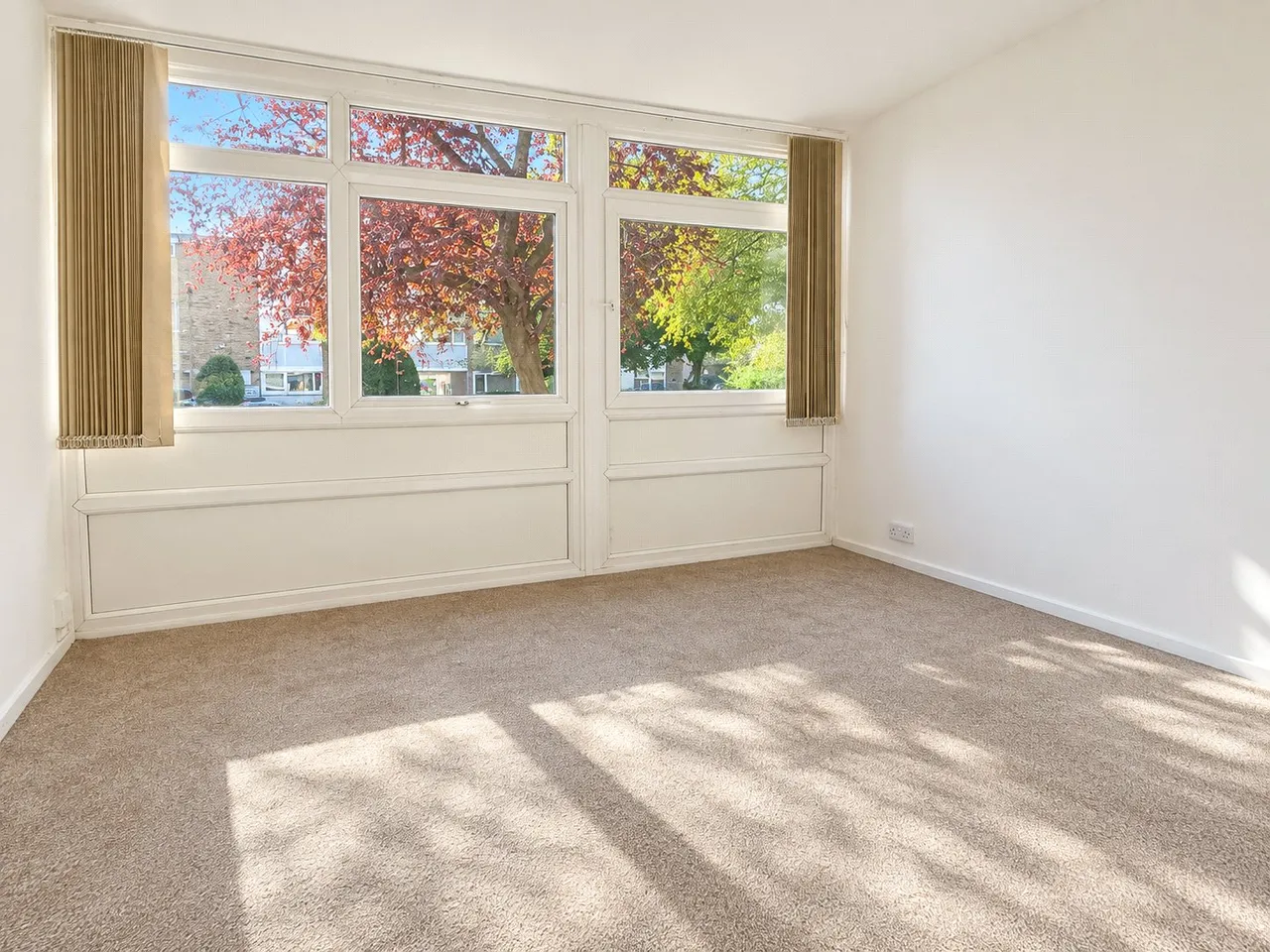 Hill View Court, Woking, GU22, photo 5